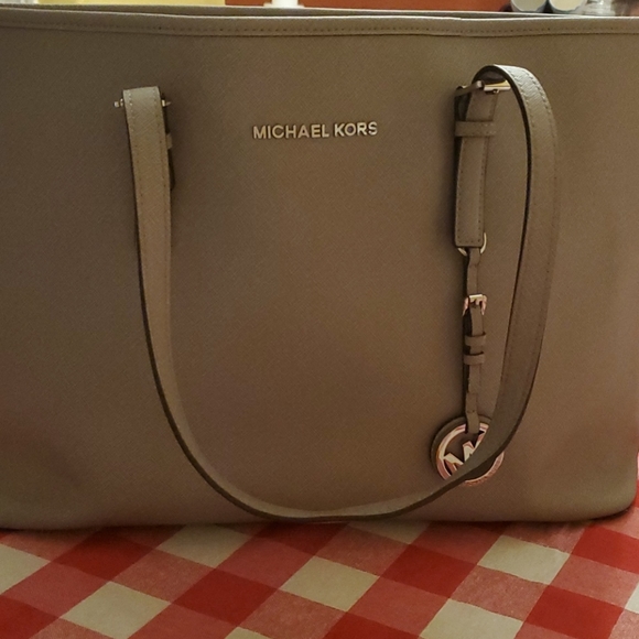 Michael Kors Handbags - Michael Kors